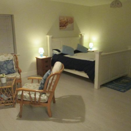 The Willow Room Ashford Екстериор снимка